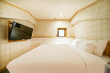 Oops Hotel, Busan, South Korea