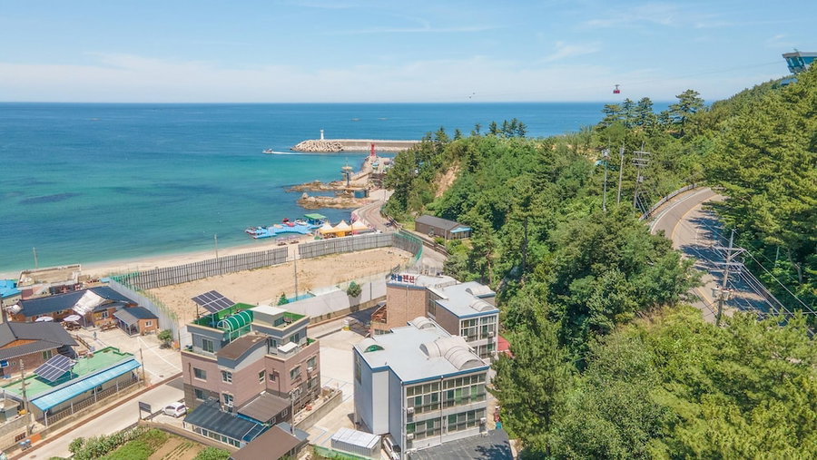 Samcheok sky Pension, Samcheok, South Korea