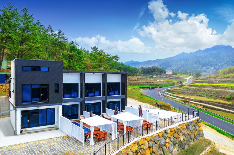Namhae Palace1470 Pension, Namhae, South Korea