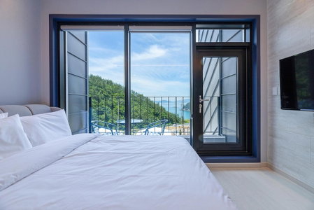 Namhae Palace1470 Pension, Namhae, South Korea