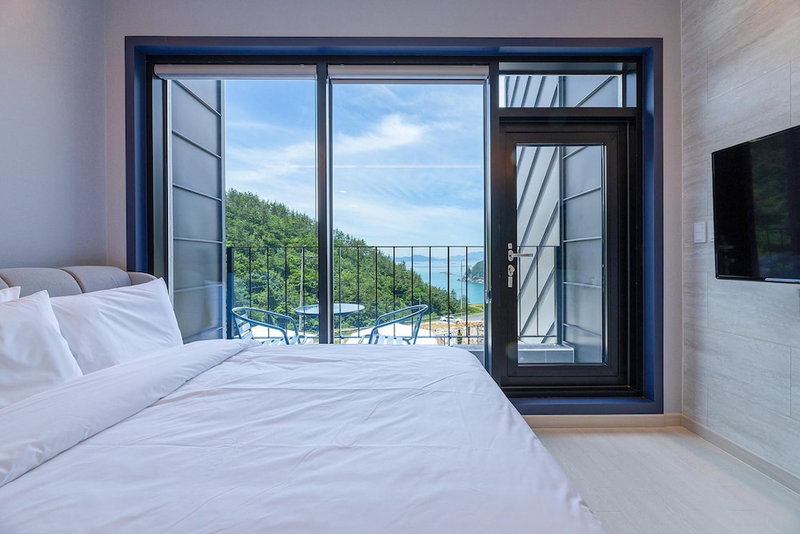 Namhae Palace1470 Pension, Namhae, South Korea