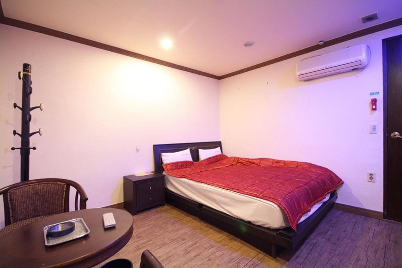 Shine Motel, Busan, South Korea