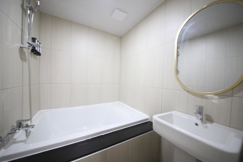 Calm Rest Hotel Masan, Changwon, South Korea