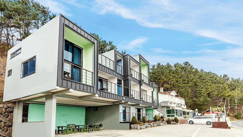 Youngduk Cube Pension, Yeongdeok, South Korea