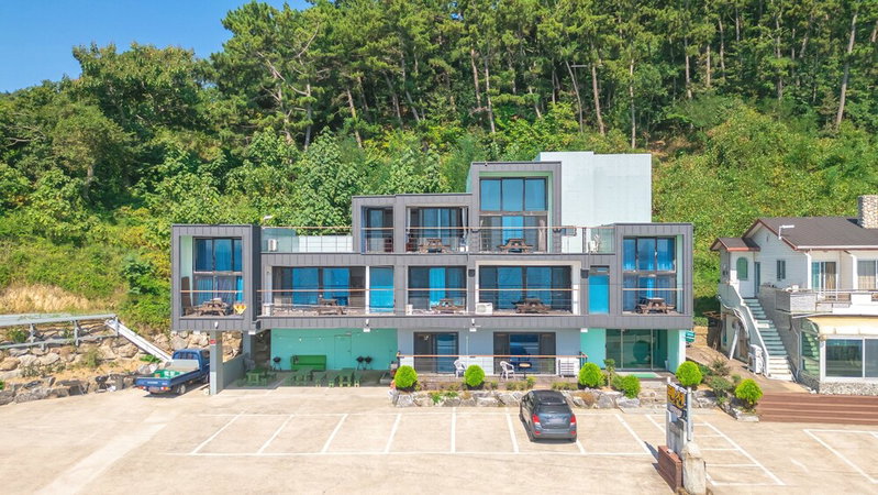 Youngduk Cube Pension, Yeongdeok, South Korea
