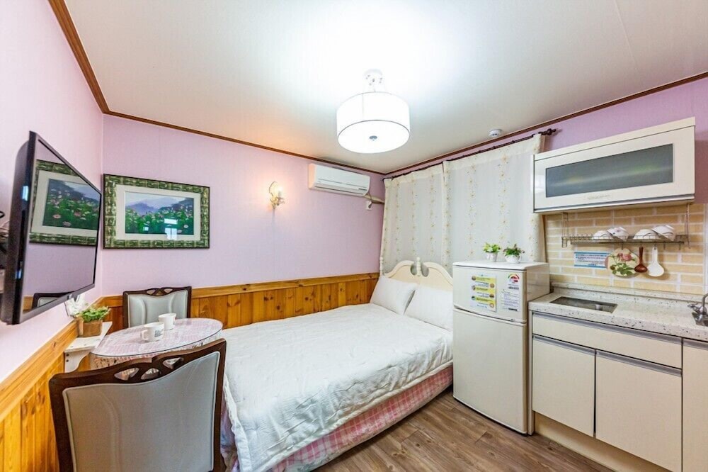Sora Pension, South Korea