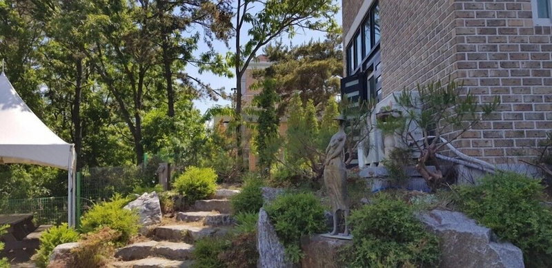 Sun and moon pension, Ansan, South Korea
