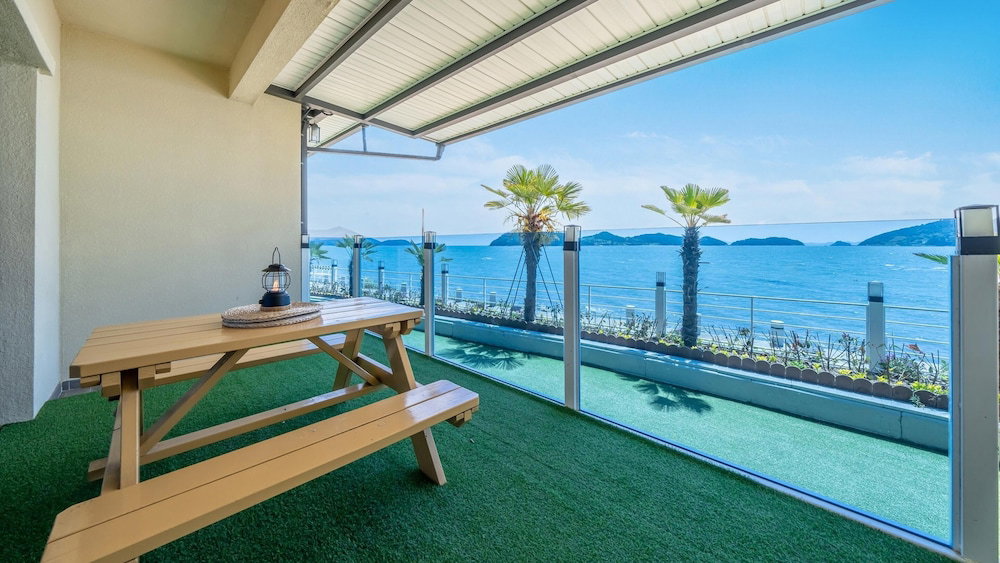 Yeosu Baraboda Ocean View Pension, South Korea