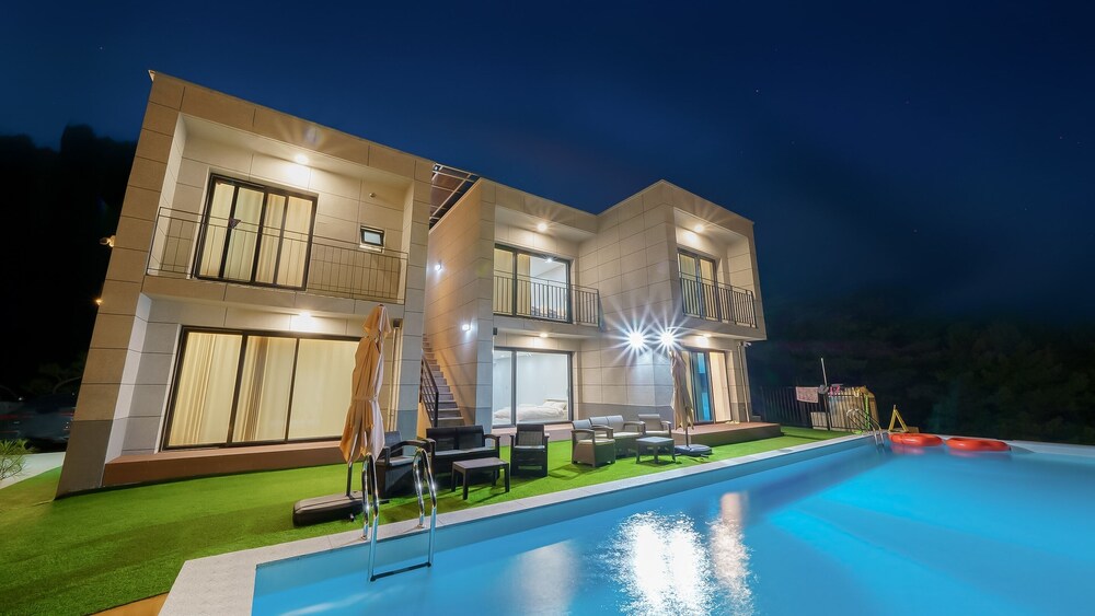 Gapyeong Staysumok Pool Villa Pension, 대한민국
