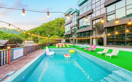 Avianto kids poolvilla, Gapyeong, South Korea