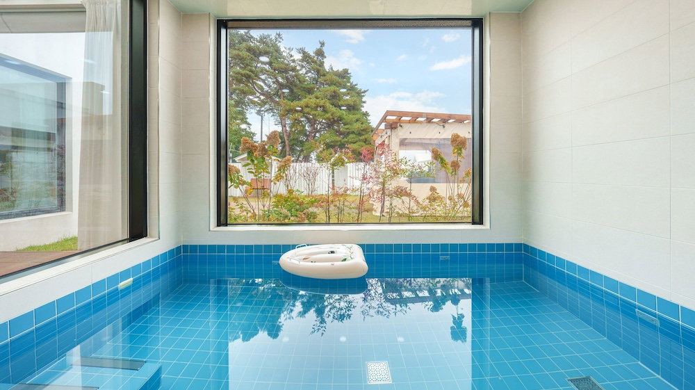 Gangreung Pyeonanhanga Pension, South Korea