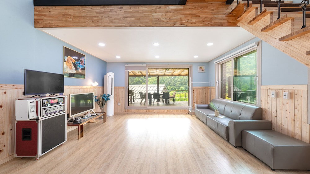 Gapyeong On The Hill Pool Villa, 대한민국