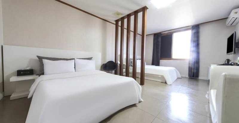 Hotel Lisa, Donghae, South Korea