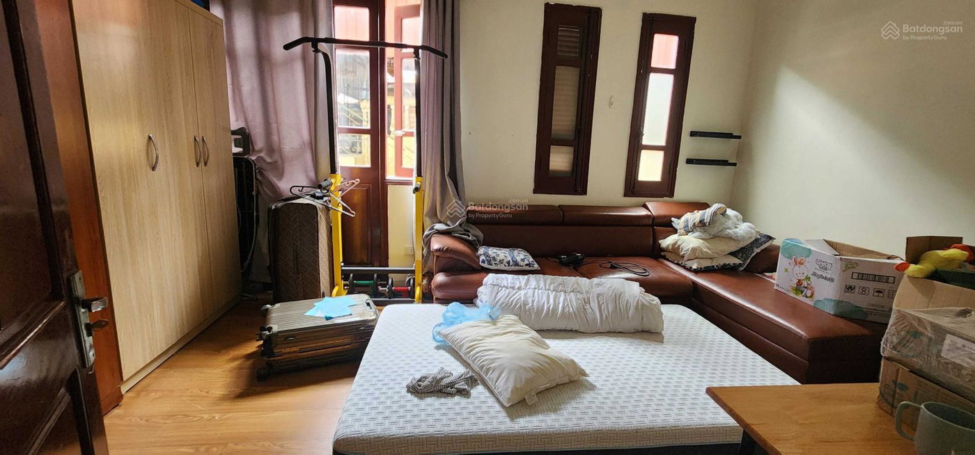 House for rent in Hanoi, Vietnam · Tay Ho District · 1 room, 1 bath