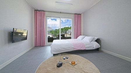 Janghohang J Story Spa Pension, Samcheok, South Korea