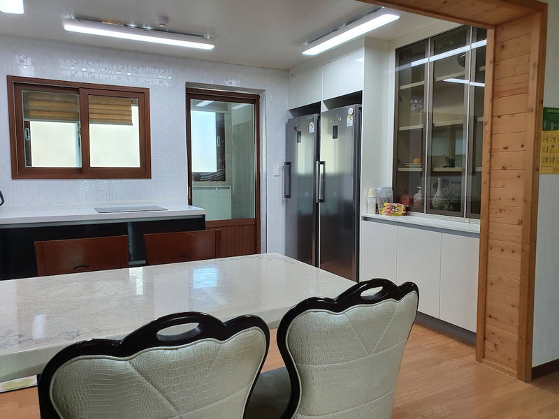 Oasis Pension, Seogwipo, South Korea