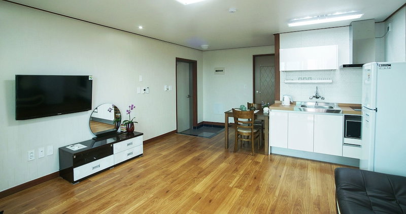 Oasis Pension, Seogwipo, South Korea