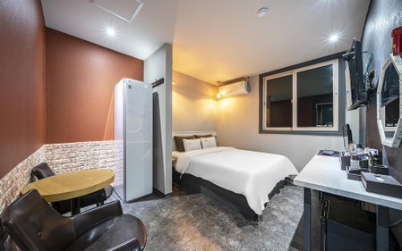 Yeosu Hotel The B, Yeosu, South Korea