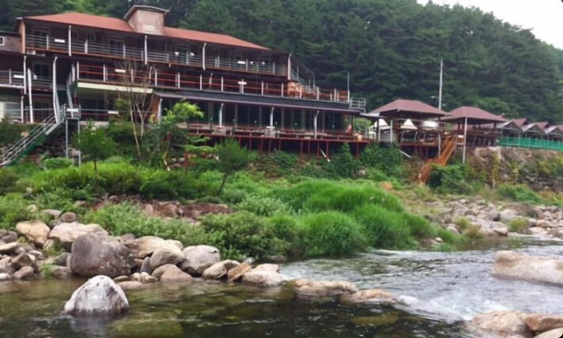 Jirisan Valley Pension, Namwon, South Korea