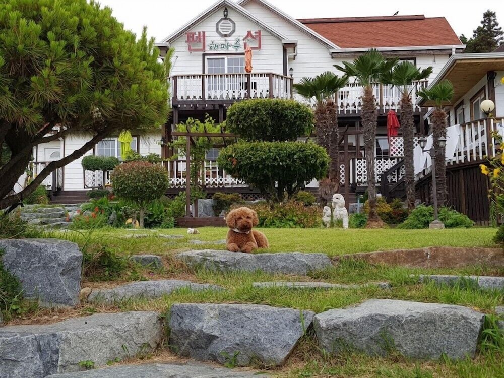 Hotel · Haemaru pension, Geoje