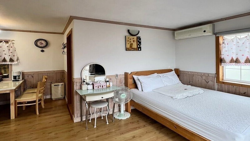 Haemaru pension, Geoje, South Korea