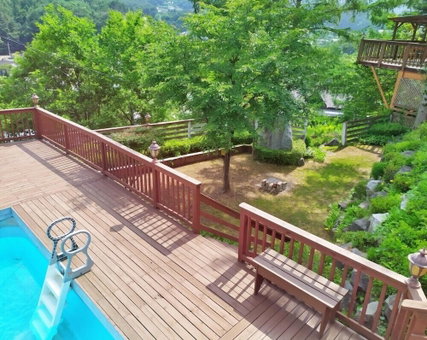 Castel on the hill pension, Hoengseong, South Korea