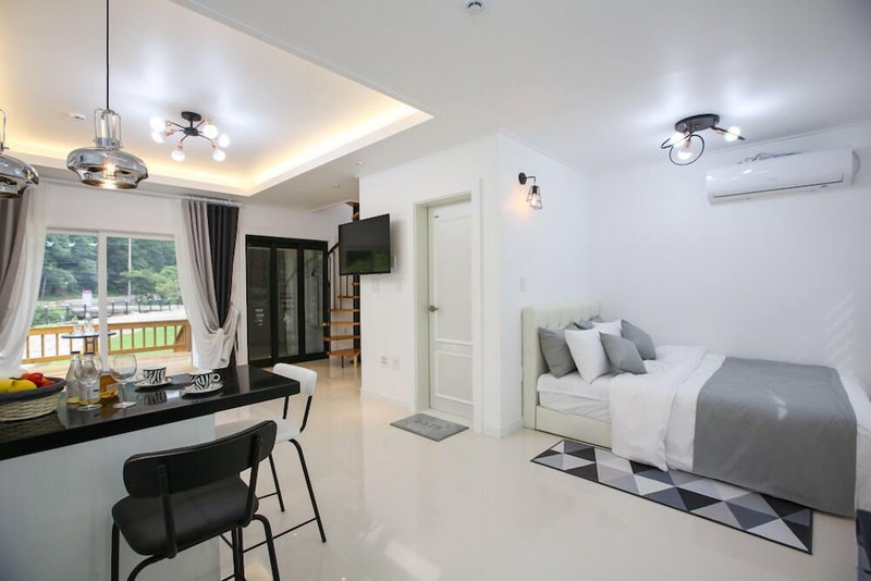 Rosedeil, Yangpyeong, South Korea