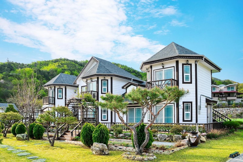Samcheok Duelkkot Pension, Samcheok, South Korea