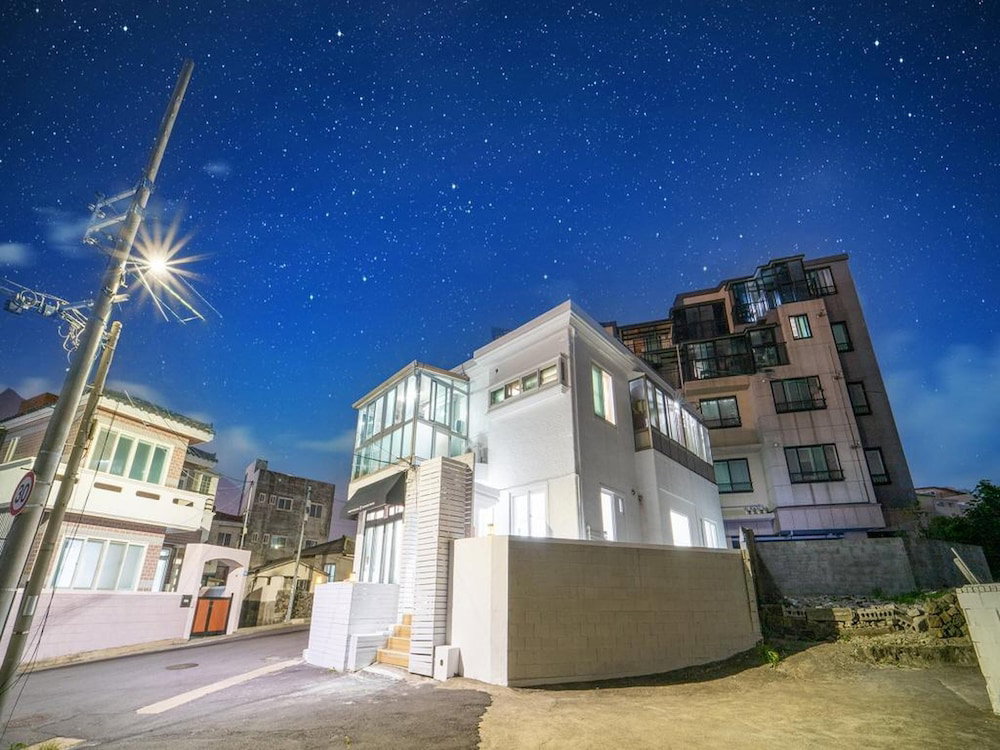 Hotel · Jeju Moons Stay, Jeju City