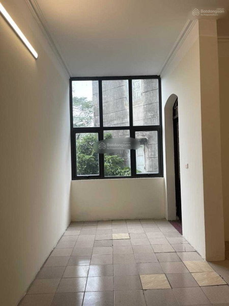 House for rent in Ha Noi, Vietnam · Thanh Xuan District · 1 room, 1 bath