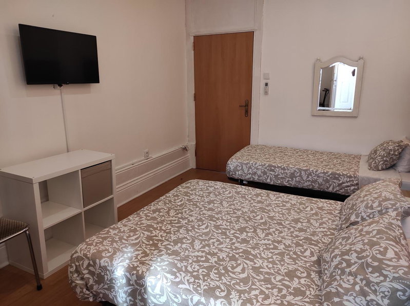 Lira Guest House B&B, Porto, Portugal