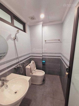 House for rent in Hanoi, Vietnam · Thanh Xuan District · 1 room, 1 bath