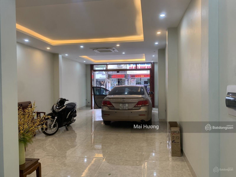 House for rent in Hanoi, Vietnam · Dong Da District · 1 room, 1 bath