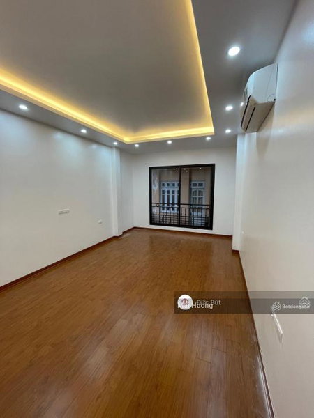 House for rent in Hanoi, Vietnam · Dong Da District · 1 room, 1 bath