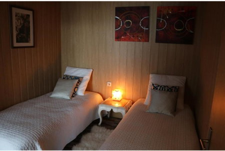 Room near the airport, Maia, Portugal