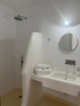 Sakas Residences, Karterados, Greece