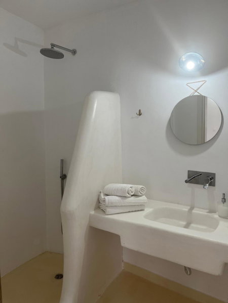 Sakas Residences, Karterados, Greece