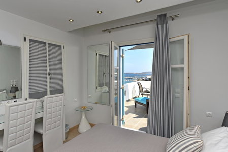 Alexandros Apartments, Naousa, Greece
