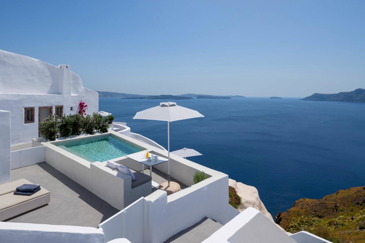 Hotel · Echoes Luxury Suites, Oia