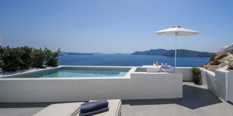 Echoes Luxury Suites, Oia, Greece
