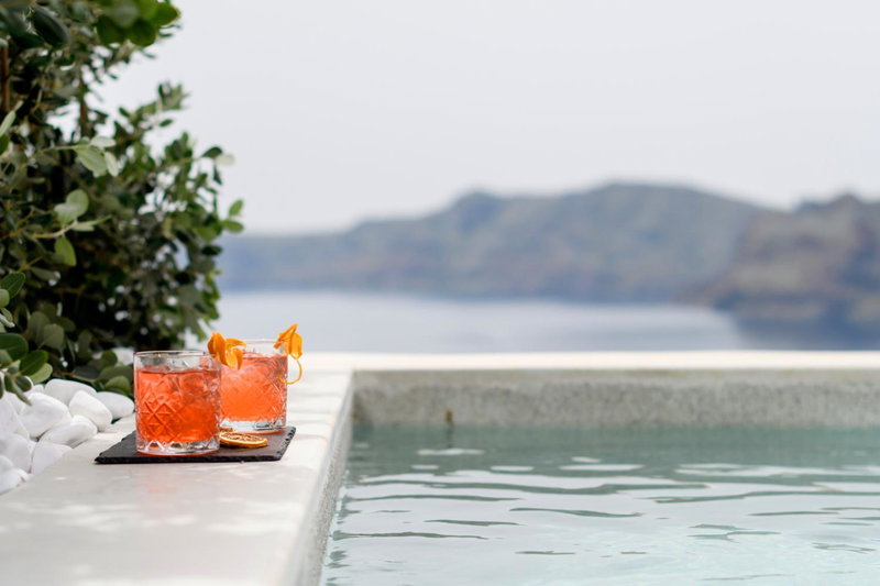 Echoes Luxury Suites, Oia, Greece