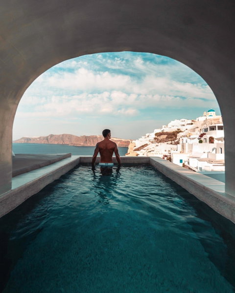 Echoes Luxury Suites, Oia, Greece