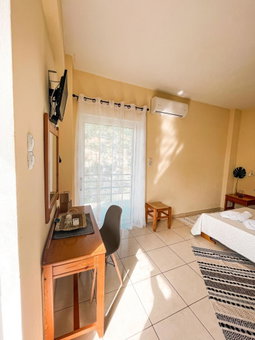 Lefteris Rooms, Kámbos, Greece
