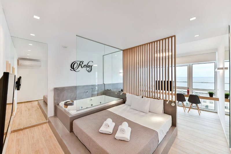 Porto Sea View Apartments - Luxury Junior Suites, Thessaloniki, Greece