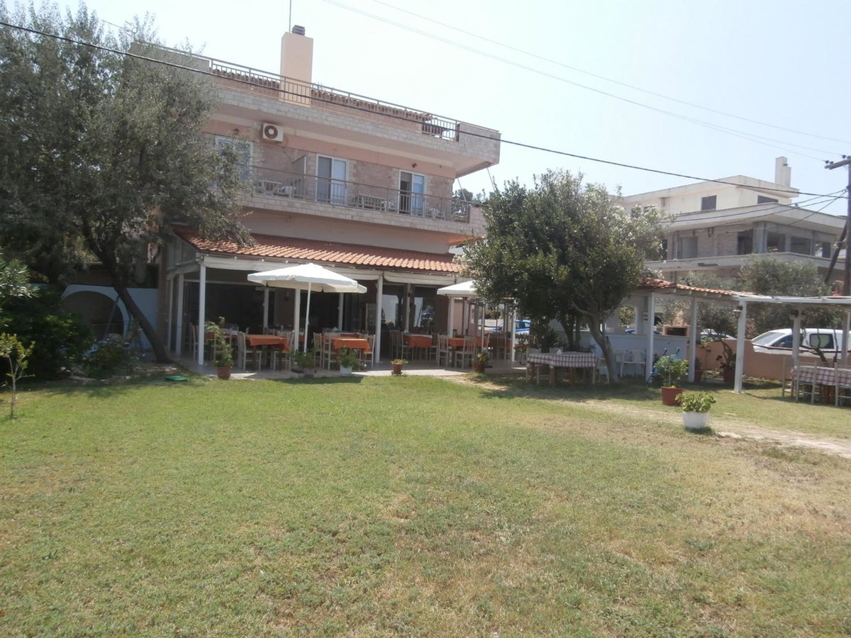 Hotel · Hotel Almira, Agia Triada