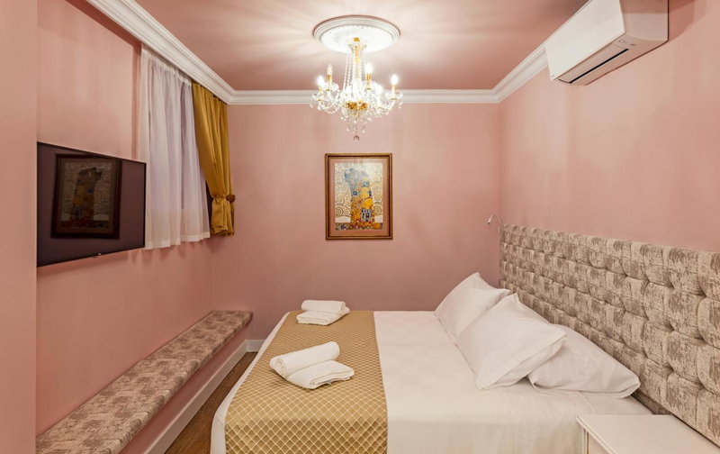 Via Villa Iliotti Rhodos, Rhodes Town, Greece