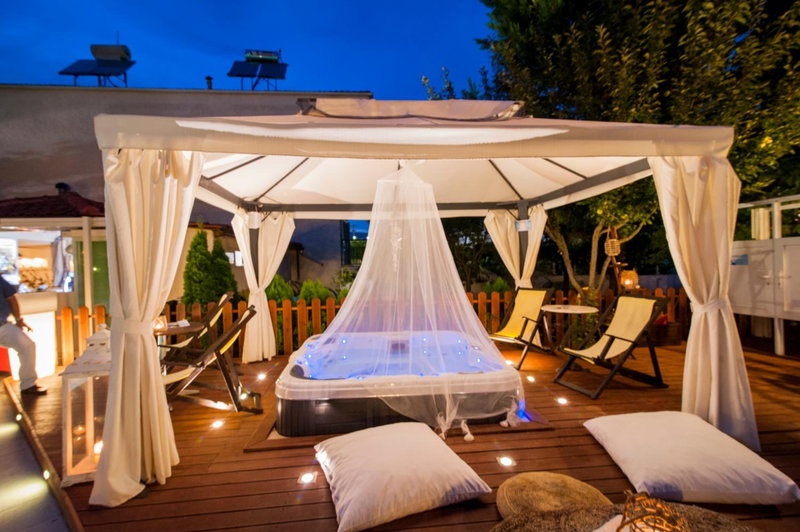 Krikonis Hotel, Ioannina, Greece