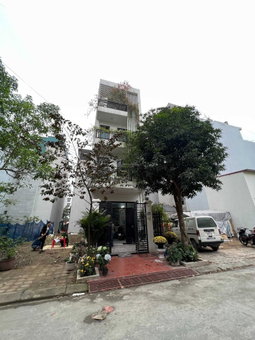 Casa en alquiler en Ha Dong, Vietnam · Nam Tu Liem District · 4 habitaciones, 3 baños