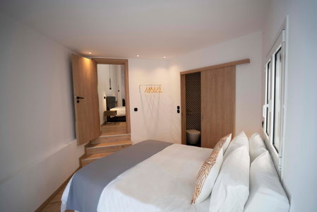 Modern 2bed 2bath loft in Acropolis area, Athens, Greece