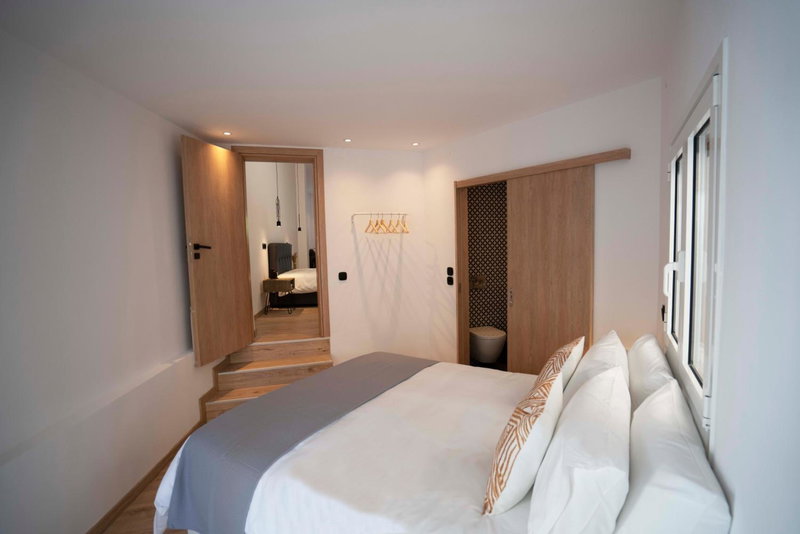 Modern 2bed 2bath loft in Acropolis area, Athens, Greece